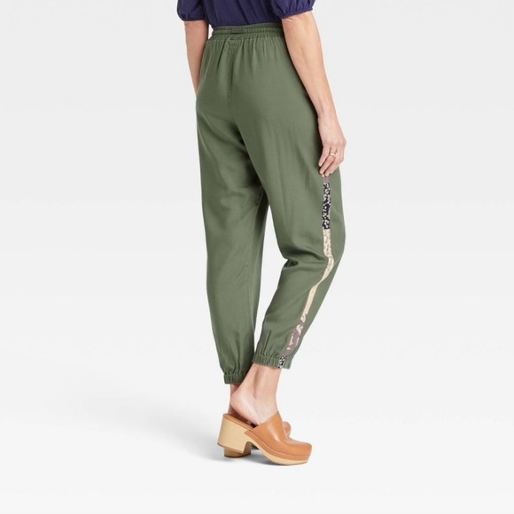 Knox Rose Joggers Green Side Stripe Size Medium NWT - Picture 3 of 5